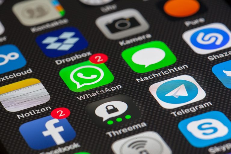 Imagem do aplicativo Whatsapp, representando uma mudança na comunicação entre empresas e consumidores
