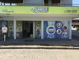 Jumper franquia cursos profissionalizantes