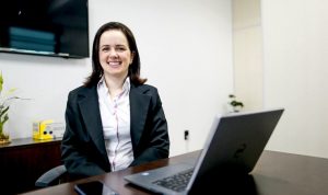 Para a engenheira de produção Roseméri Rosa, as empresas precisam "desenhar" processos adequados para receber novas tecnologias.