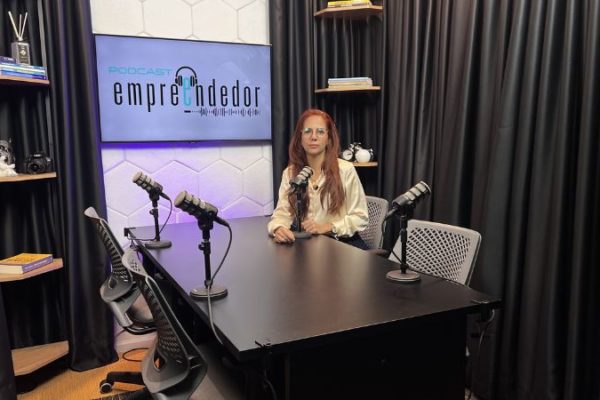 Ellen lorenço - Empresas investem em podcasts para gerar autoridade
